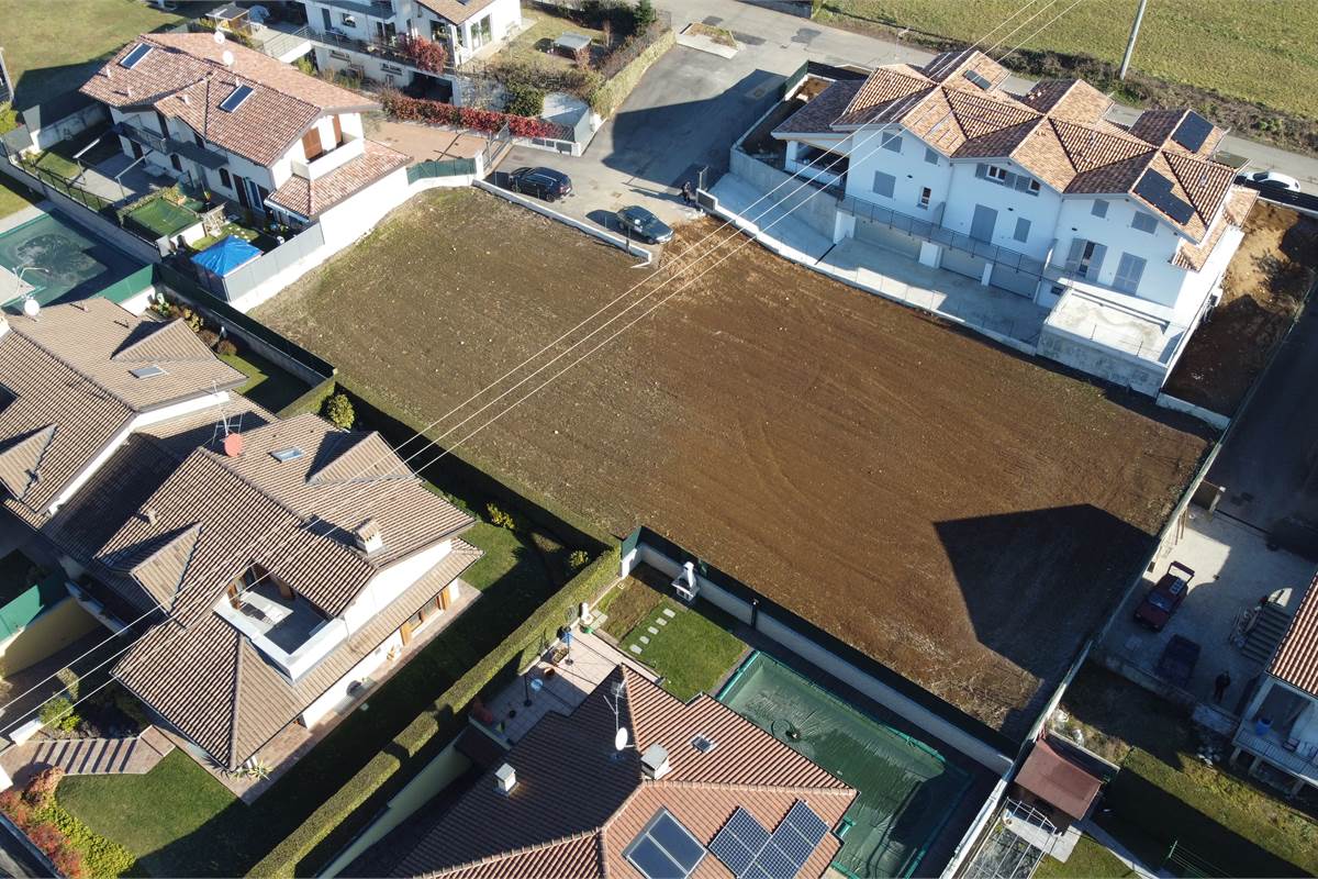 Terreno edificabile a Lurago Marinone