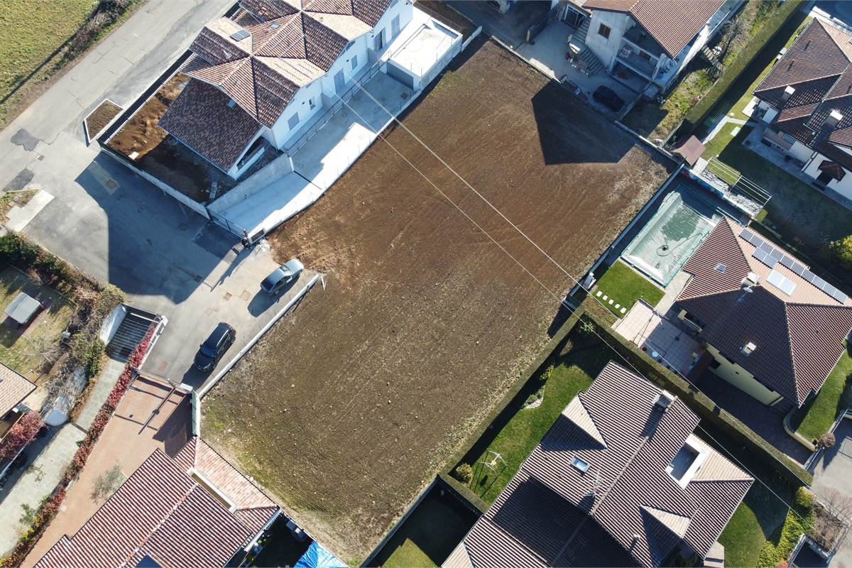 Terreno edificabile a Lurago Marinone