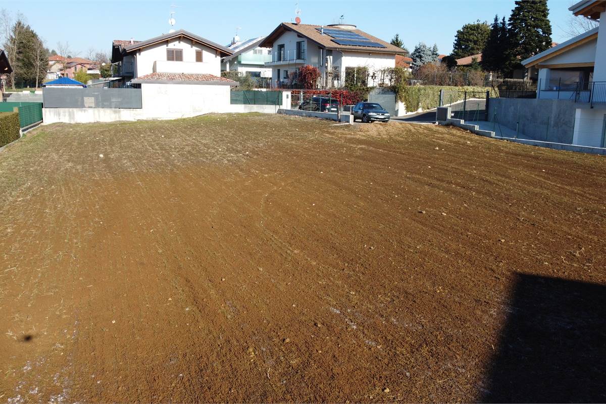 Terreno edificabile a Lurago Marinone