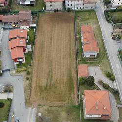 Ottimo terreno edificabile a Fenegrò 
