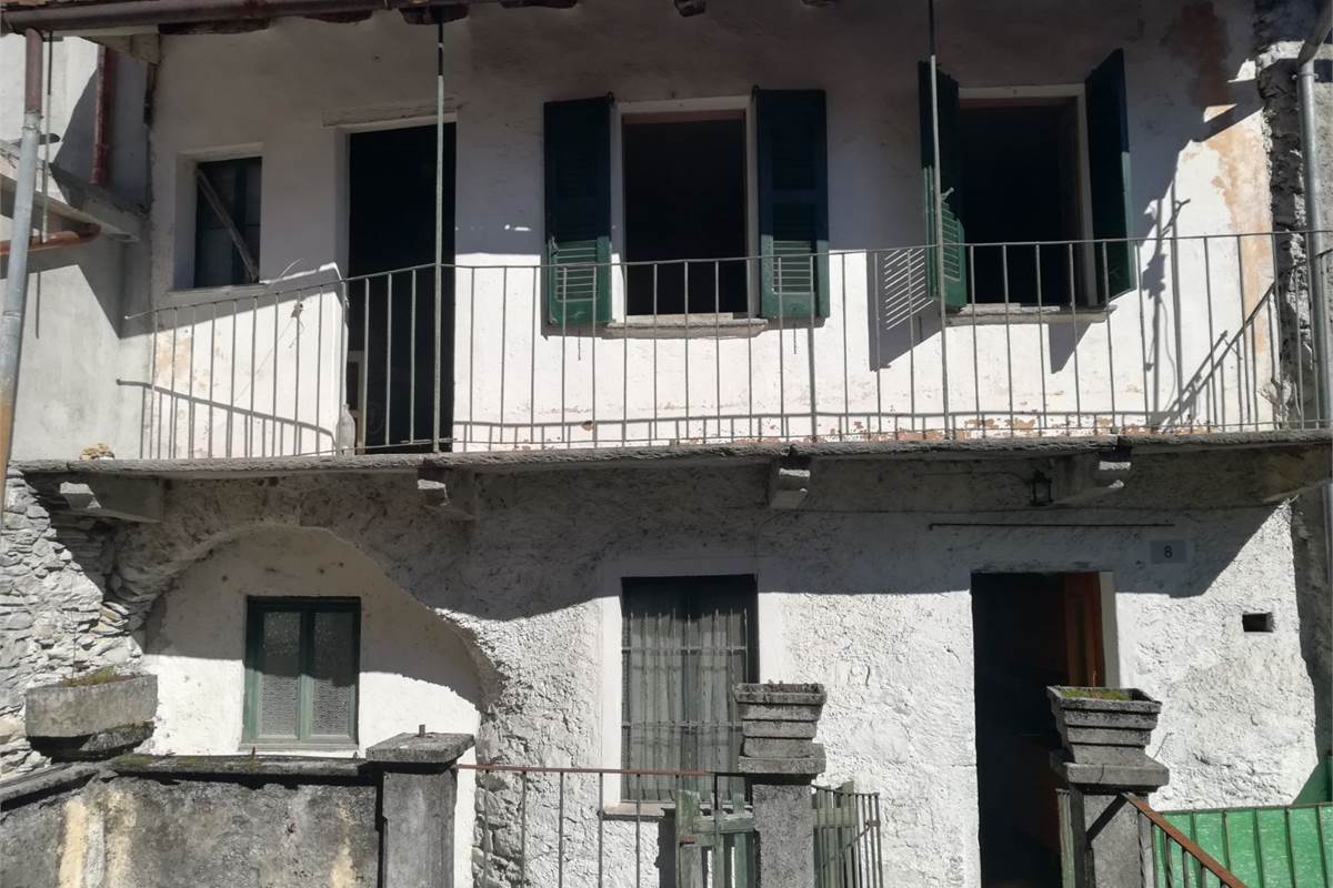 Porzione di casa sul lago di Como