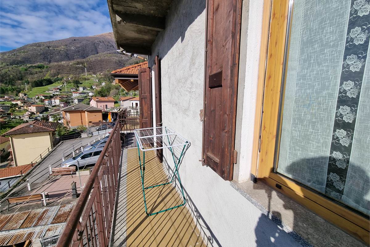 Ottimo appartamento a Musso vista LAGO