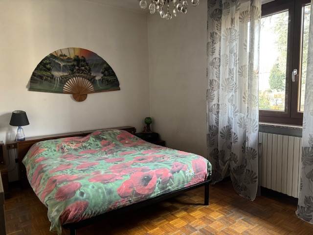 Fino Mornasco vendita villa singola con 900 mq di giardino
