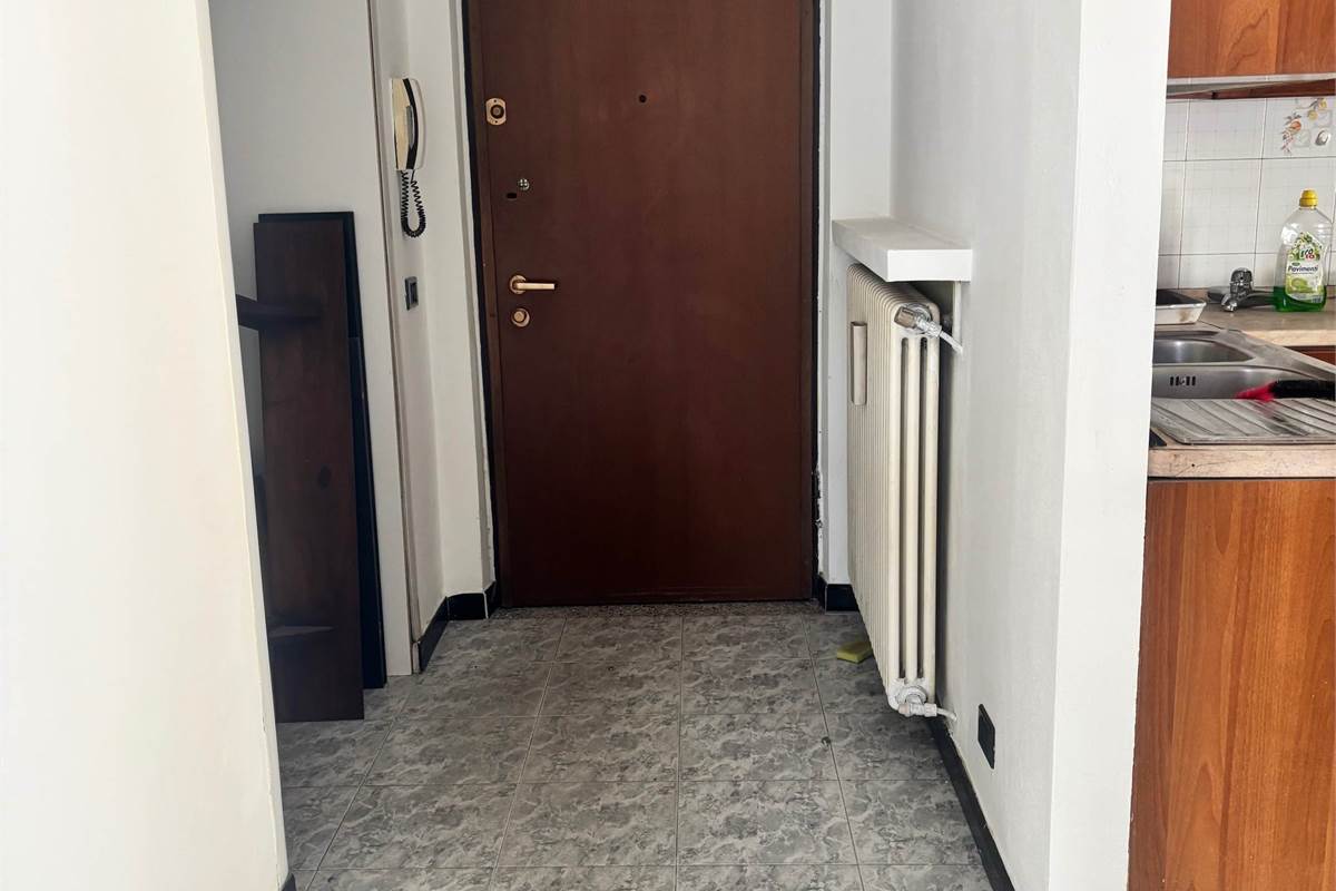 CADORAGO - APPARTAMENTO CON TERRAZZO E POSTO AUTO