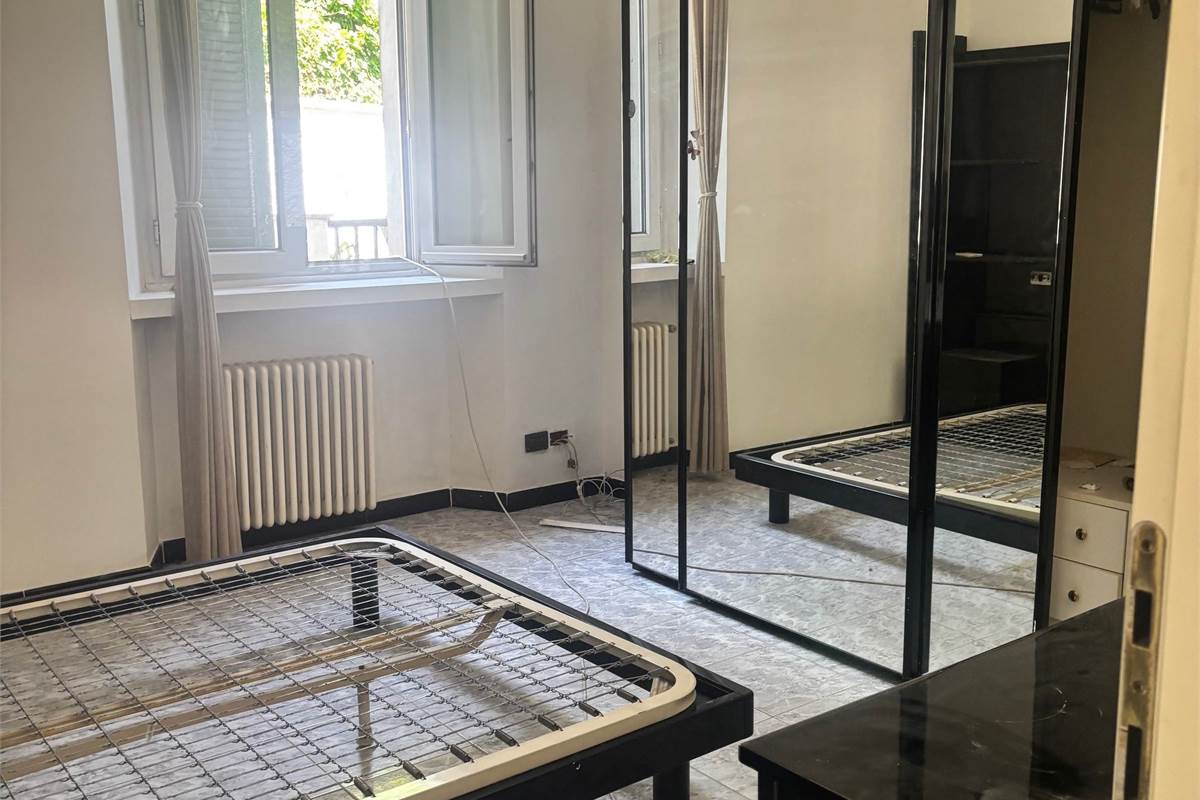 CADORAGO - APPARTAMENTO CON TERRAZZO E POSTO AUTO
