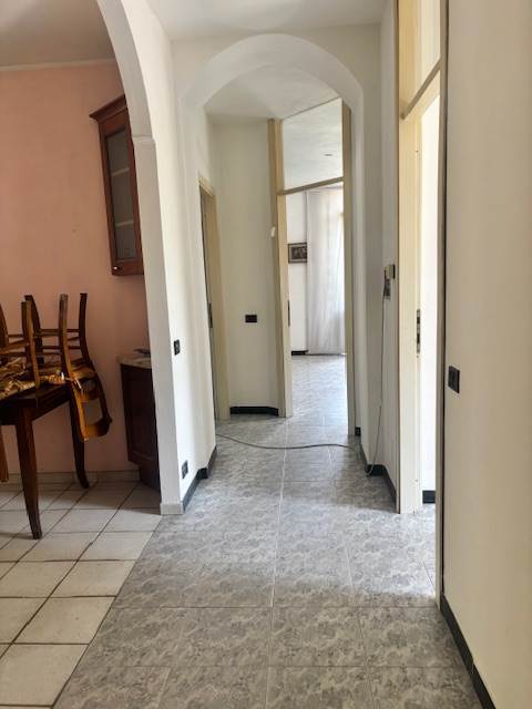 CADORAGO - APPARTAMENTO CON TERRAZZO E POSTO AUTO