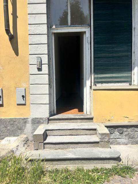 CADORAGO - APPARTAMENTO CON TERRAZZO E POSTO AUTO
