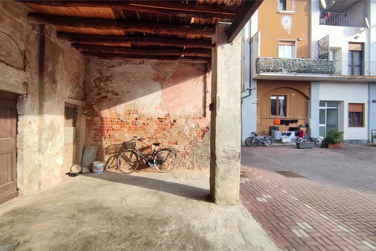 Rustico da restrutturare
