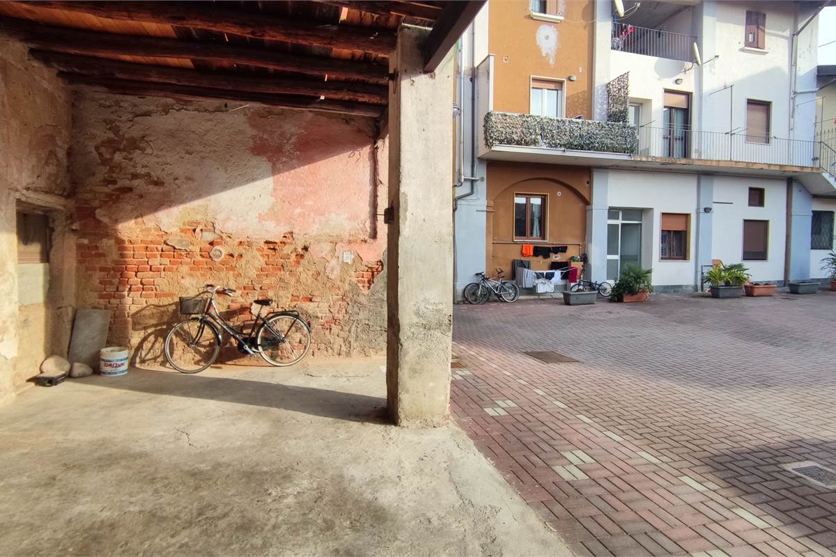 Rustico da restrutturare