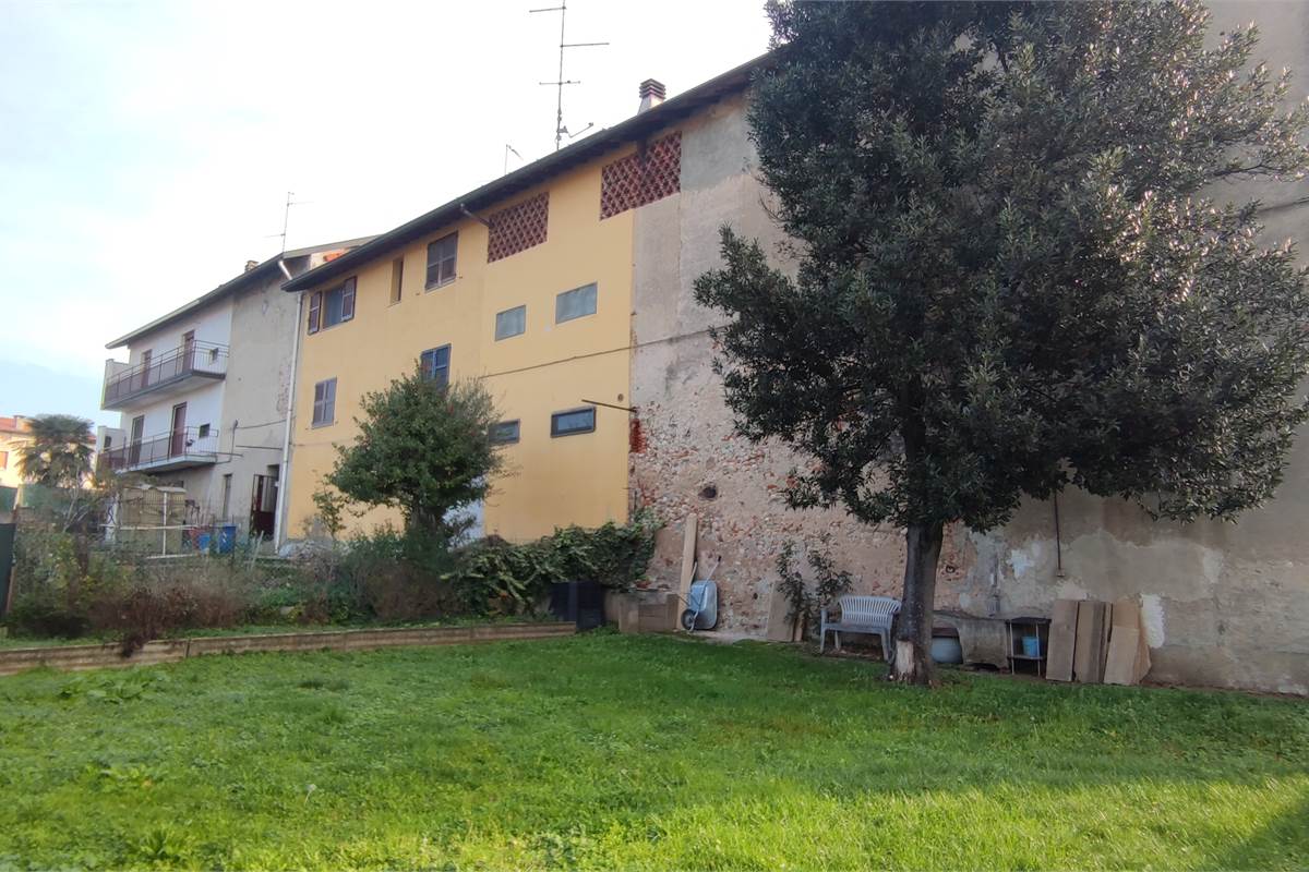 Rustico da restrutturare