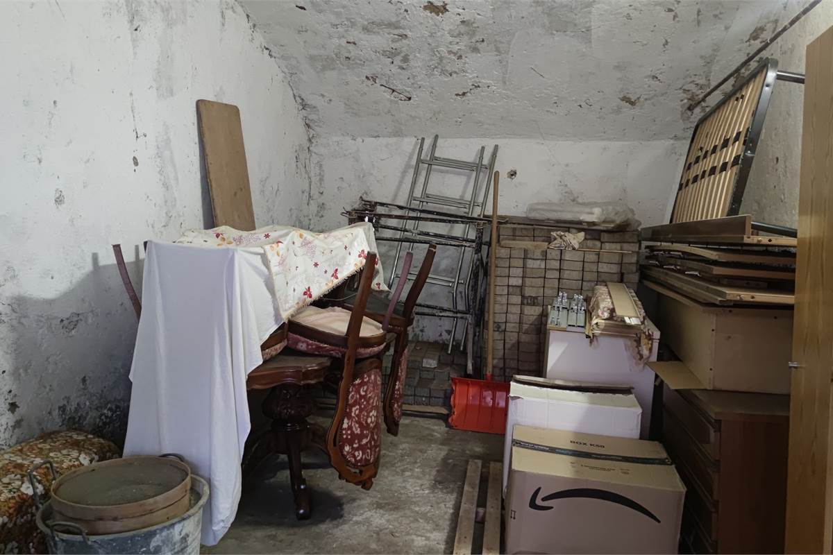 Rustico da restrutturare
