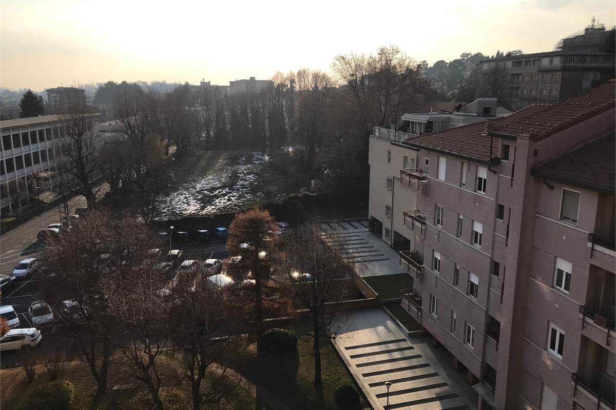 Cantù centralissimo