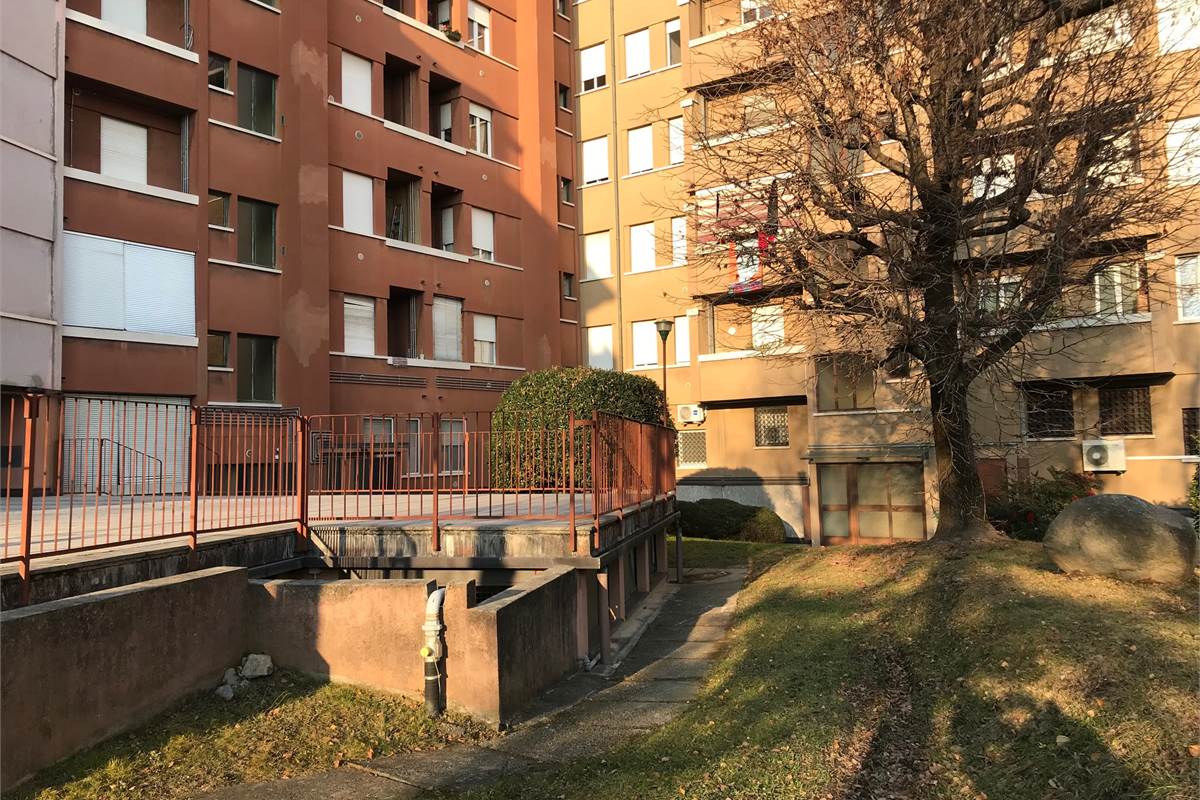 Cantù centralissimo