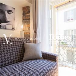 Elegante appartamento arredato con soppalco in Como Centro