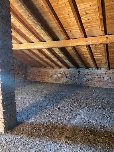 Immobile a rustico con box Olgiate Comasco rif. 47