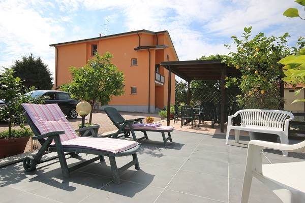 Villa bifamiliare ad Appiano Gentile 