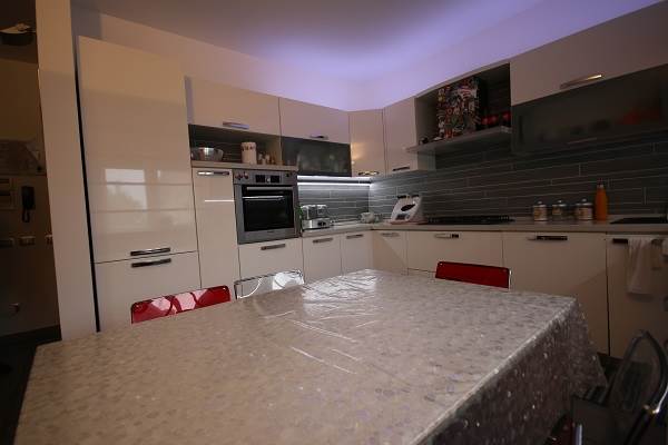 Villa bifamiliare ad Appiano Gentile 