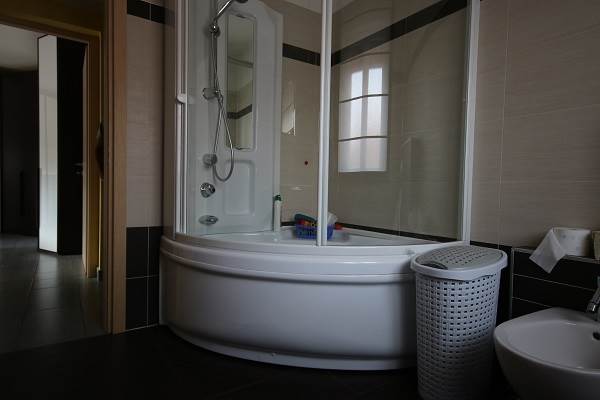 Villa bifamiliare ad Appiano Gentile 