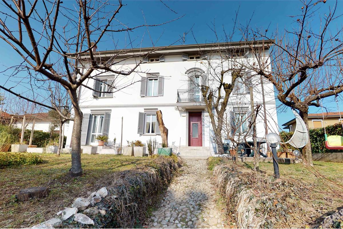 VILLA IN STILE D'EPOCA