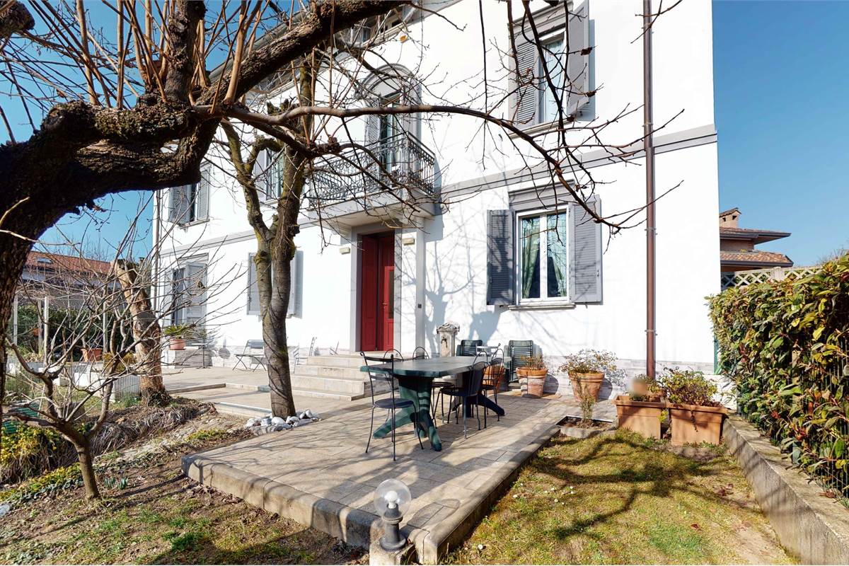 VILLA IN STILE D'EPOCA
