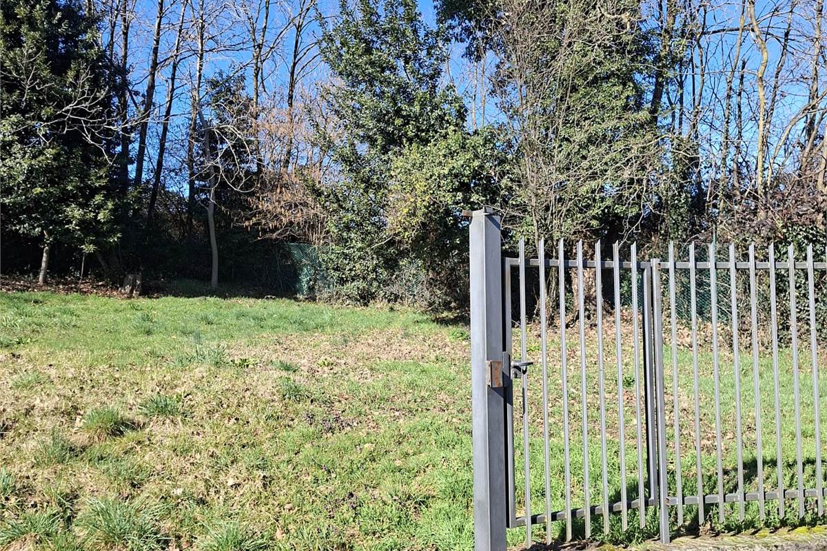CANTU' vendo TERRENO edificabile e agricolo totali Mq 2.630