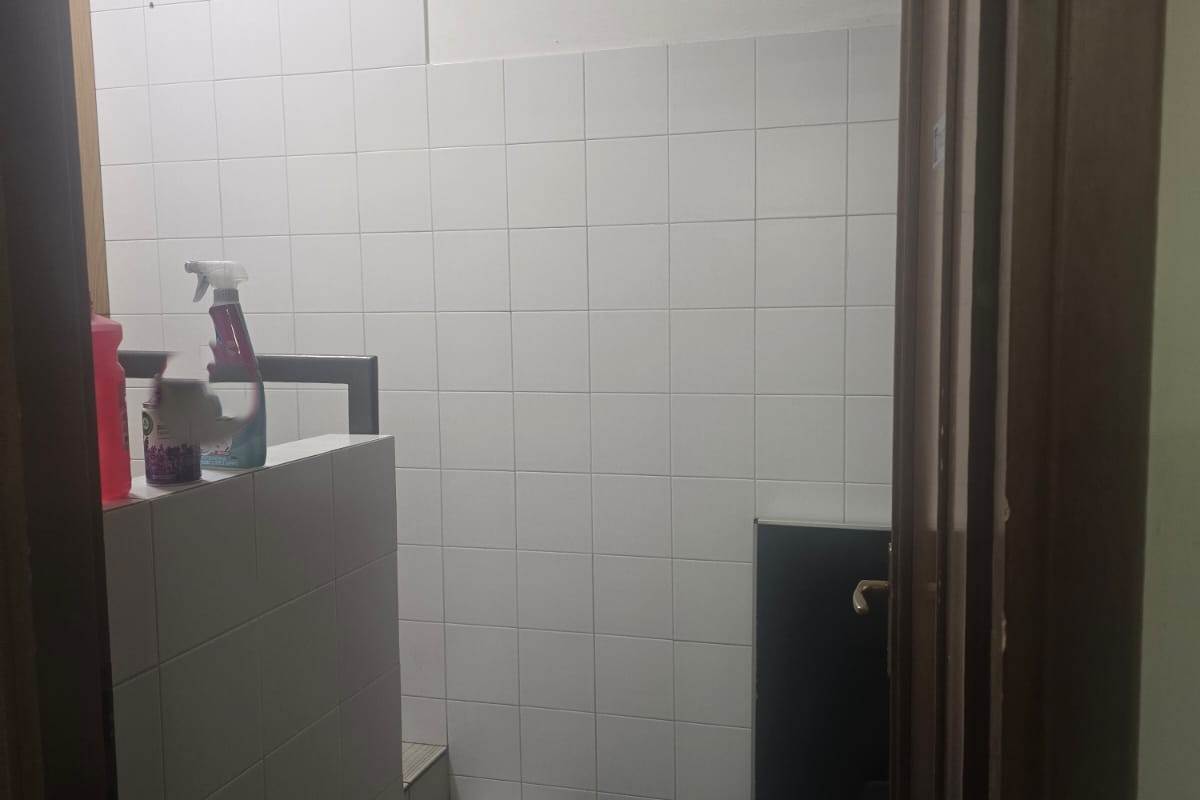 CANTU' Via Milano affittiamo NEGOZIO 
