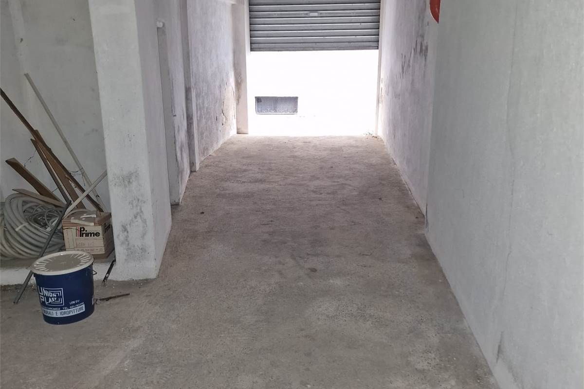 CANTU' centro vendo BILOCALE con box doppio