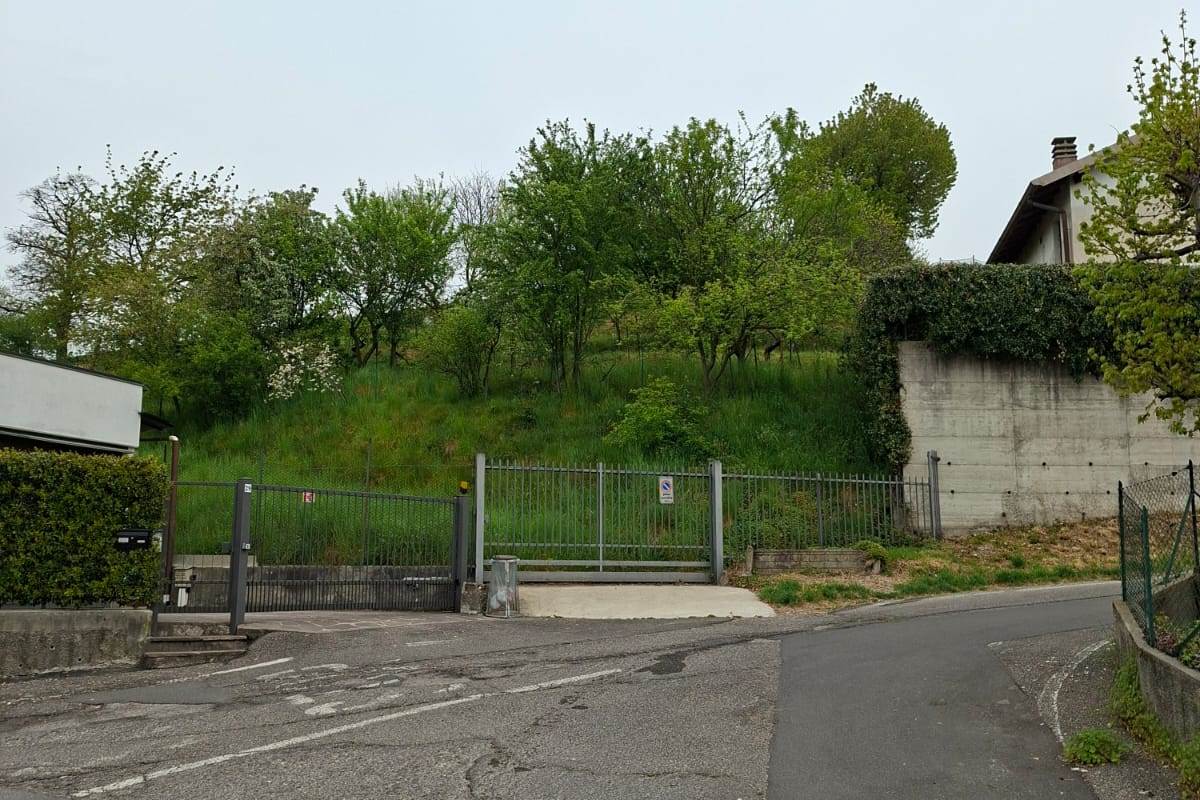 CANTU' vendo TERRENO edificabile e agricolo totali Mq 2.630