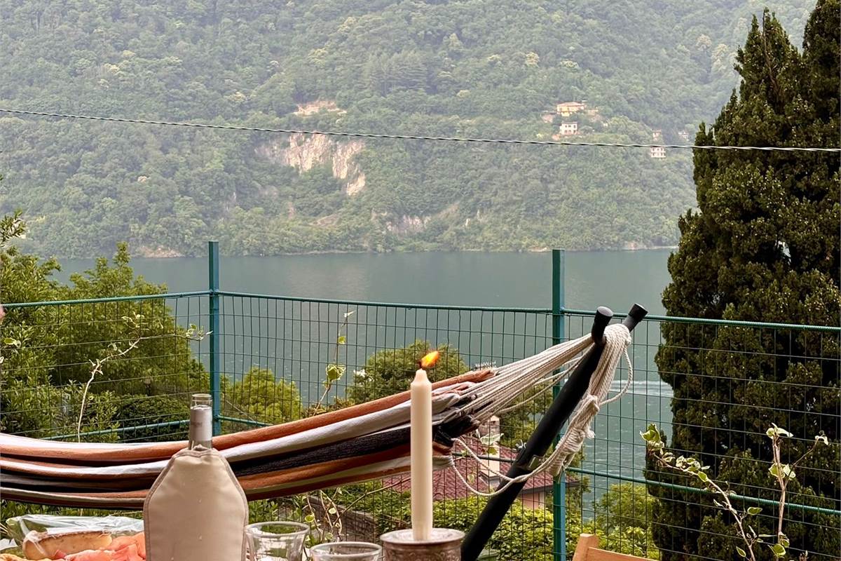 LAGLIO, lago di Como affitto BILOCALE arredato con box