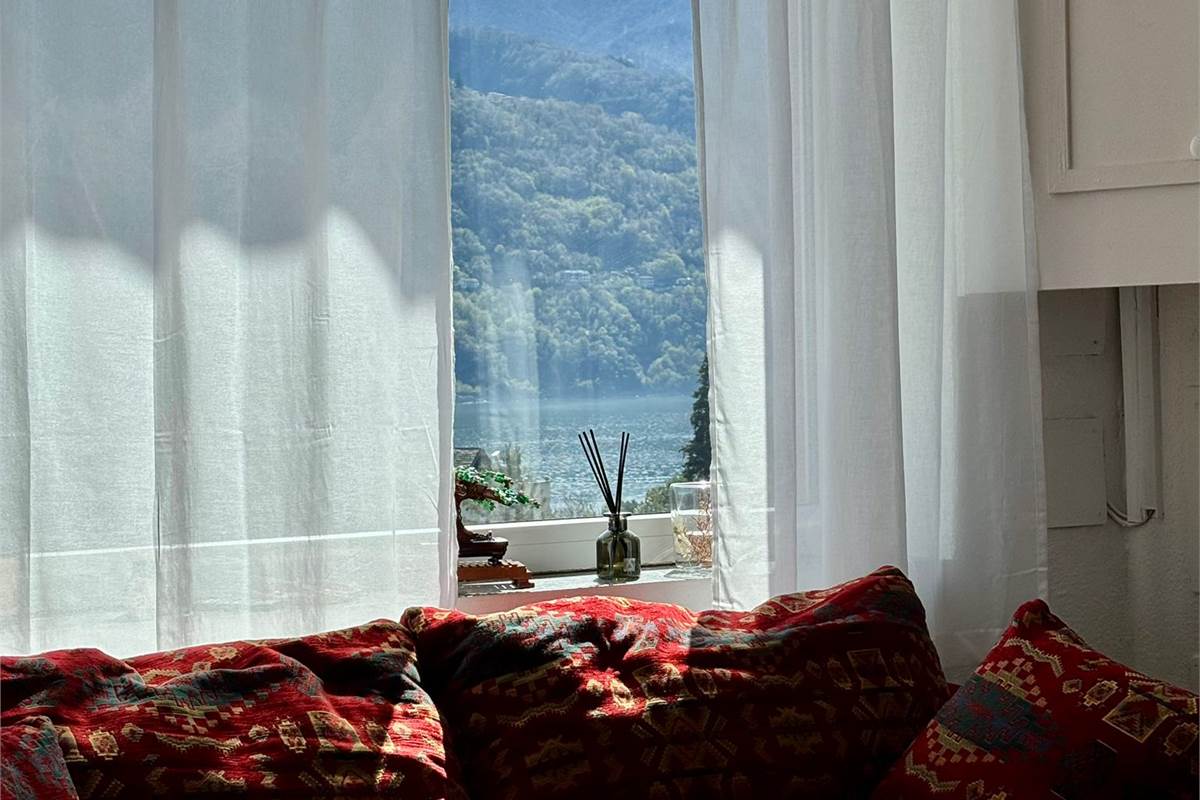 LAGLIO, lago di Como affitto BILOCALE arredato con box