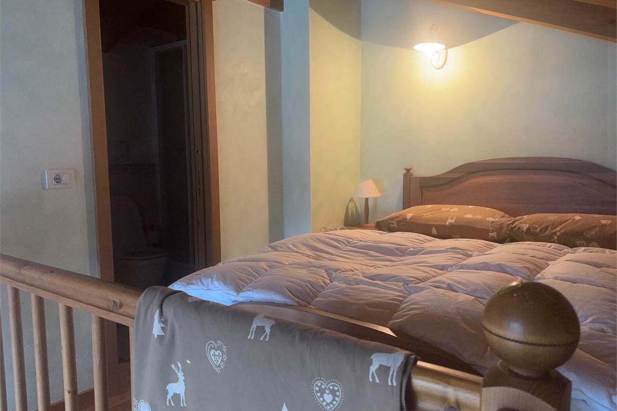 BORMIO affittiamo QUADRILOCALE con box e posti auto