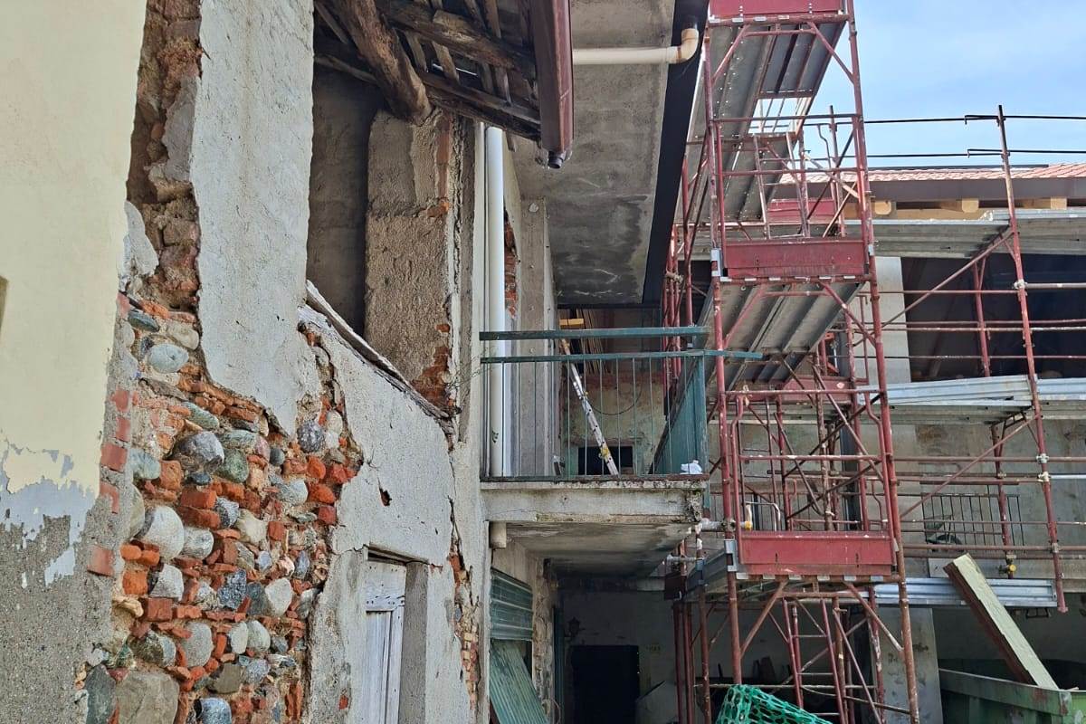 INVERIGO vendiamo BILOCALI e TRILOCALE ristrutturati