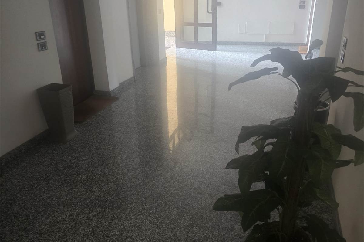 FIGINO SERENZA affittiamo BILOCALE al piano terra
