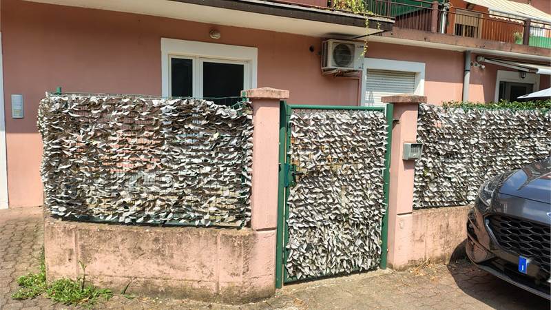 CANTU' affittiamo BILOCALE arredato al piano terra