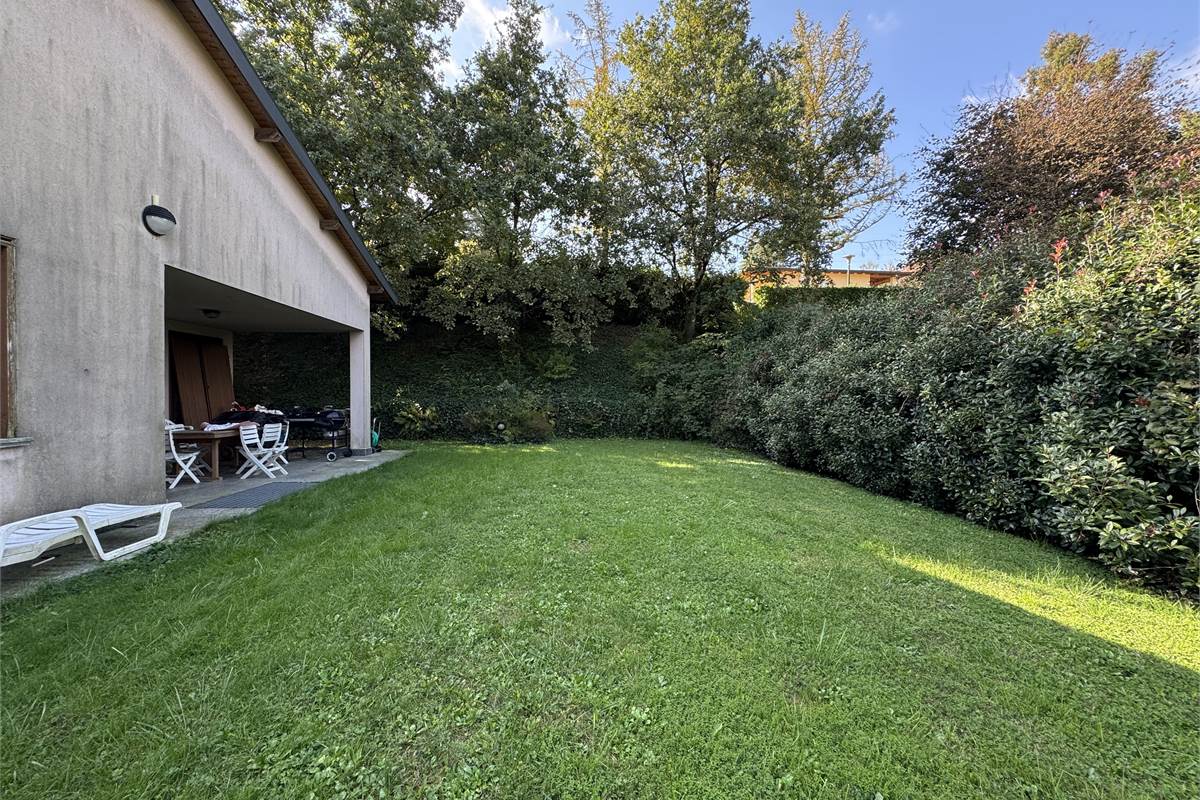 Villa bifamiliare