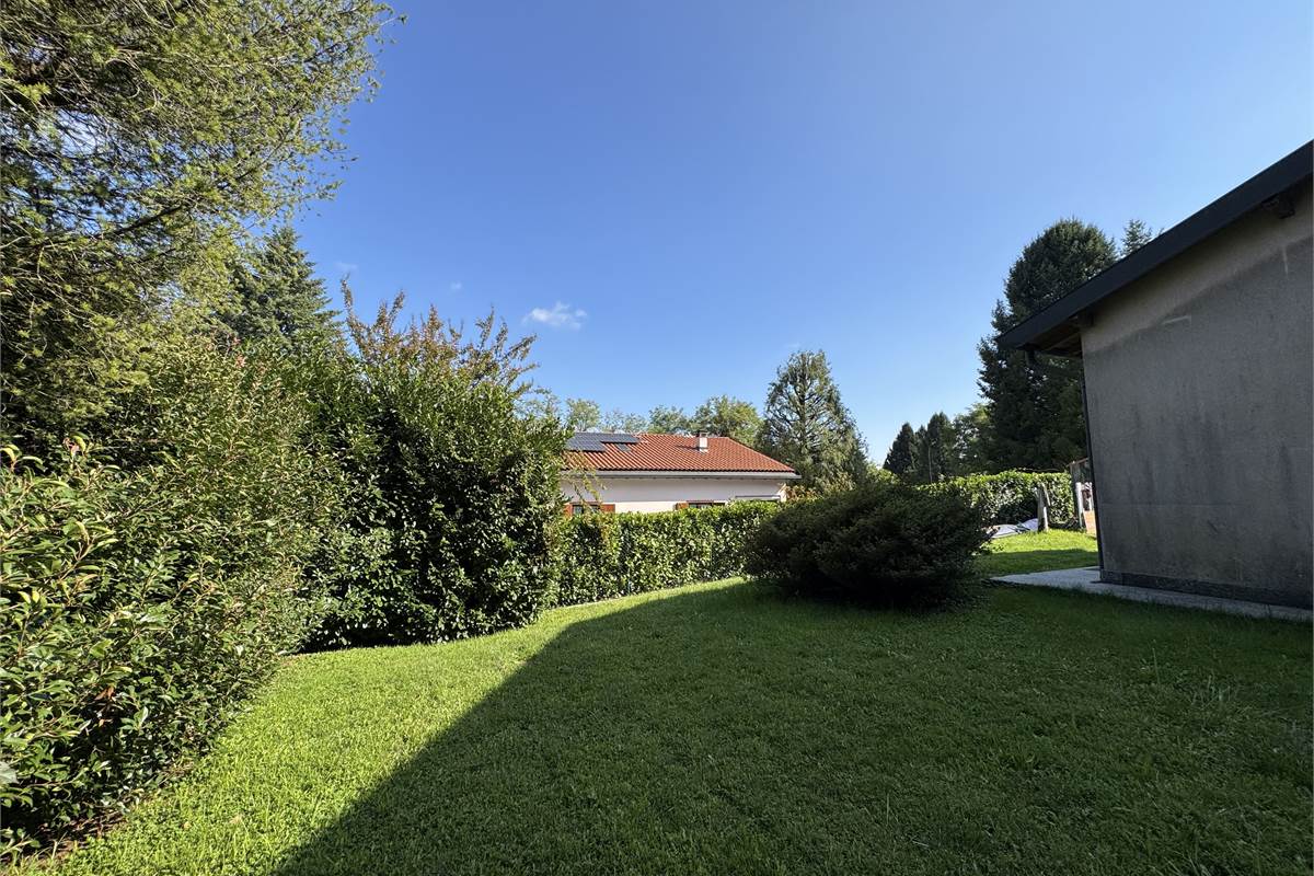 Villa bifamiliare