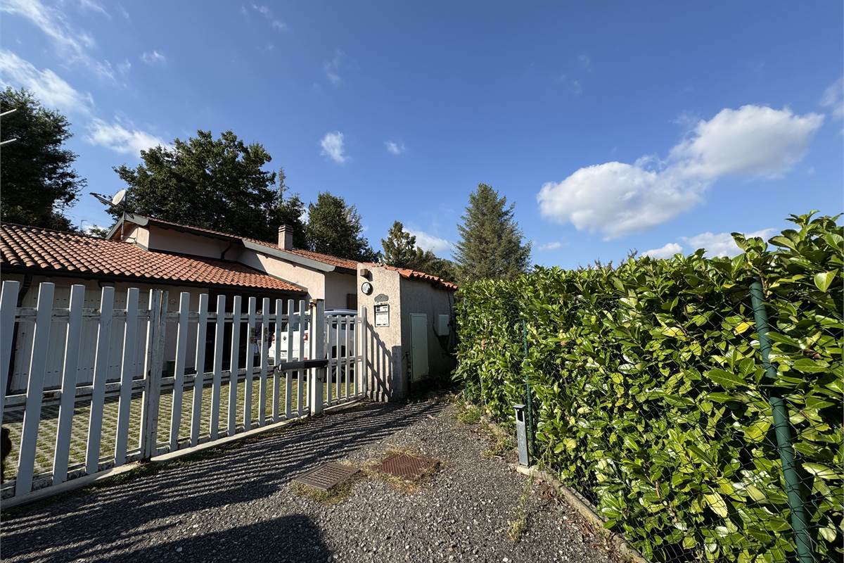 Villa bifamiliare