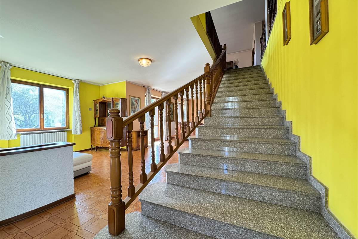 Villa con giardino 