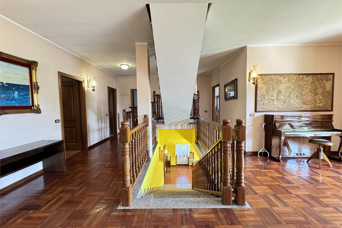Villa con giardino 