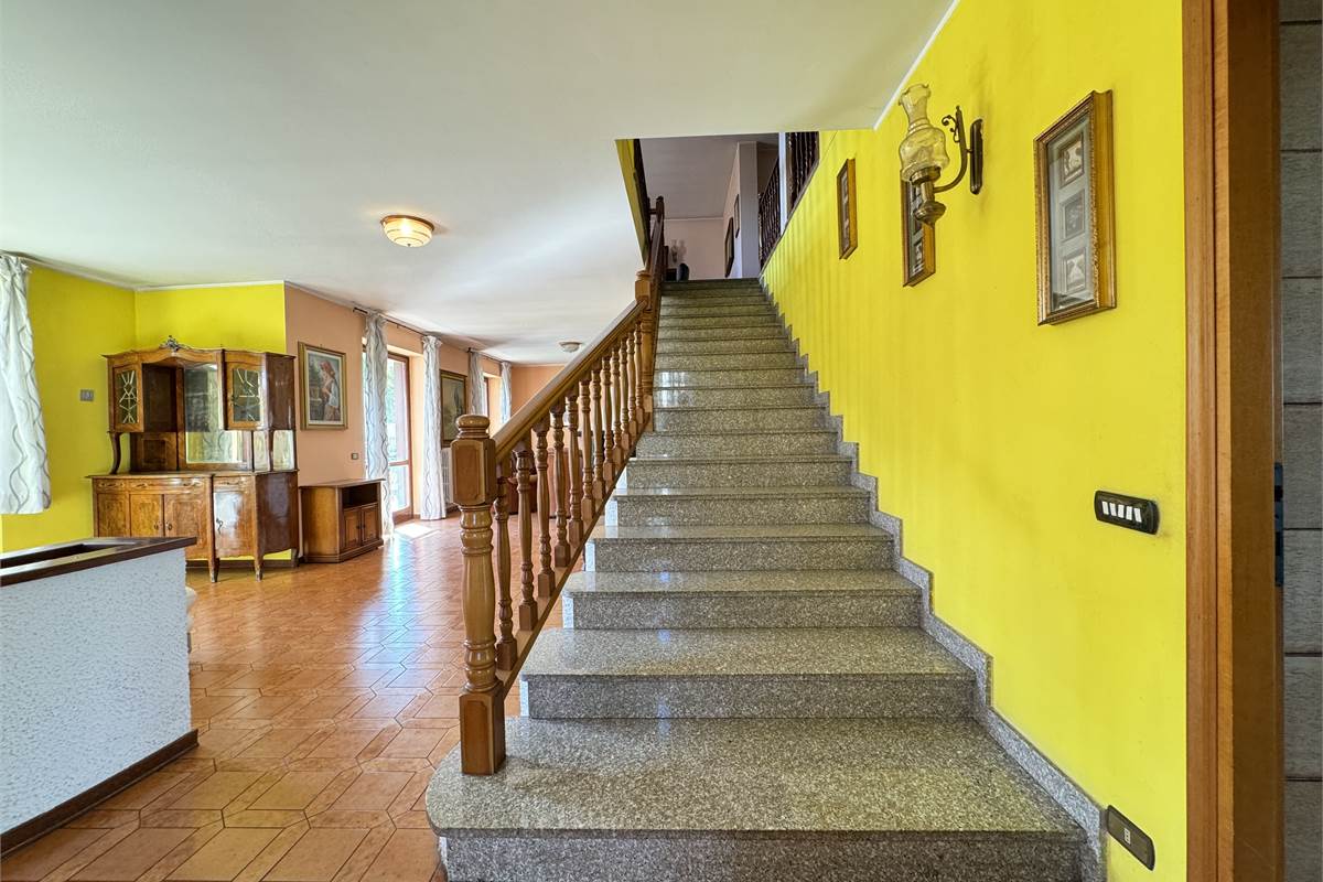 Villa con giardino 
