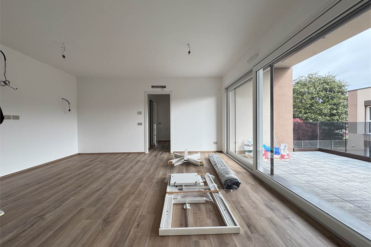 Nuovo trilocale con terrazzo