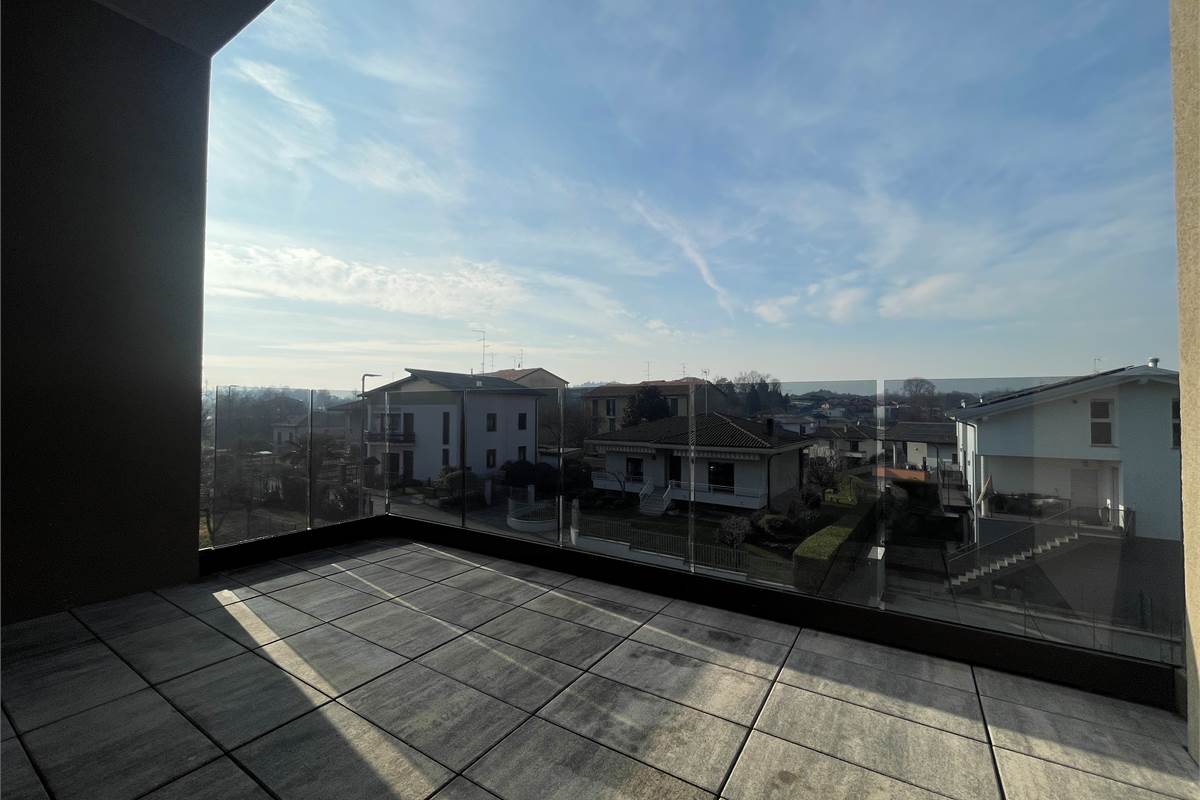 Nuovo attico con terrazzo