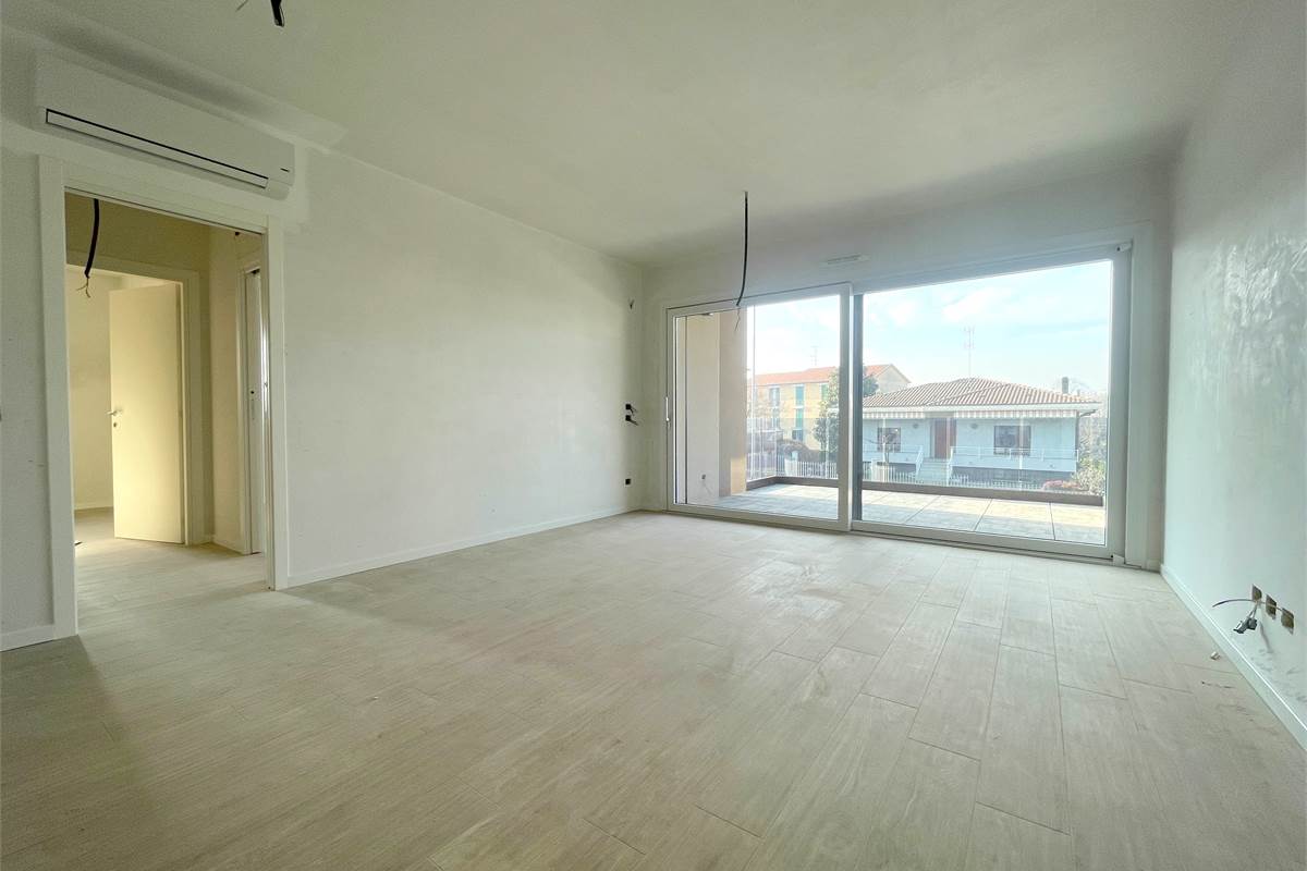 Nuovo bilocale con terrazzo 