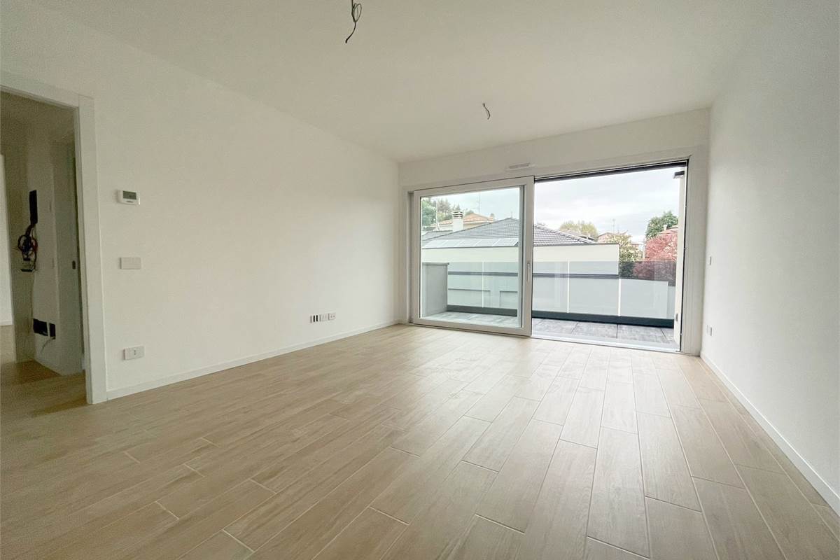 Nuovo bilocale con terrazzo