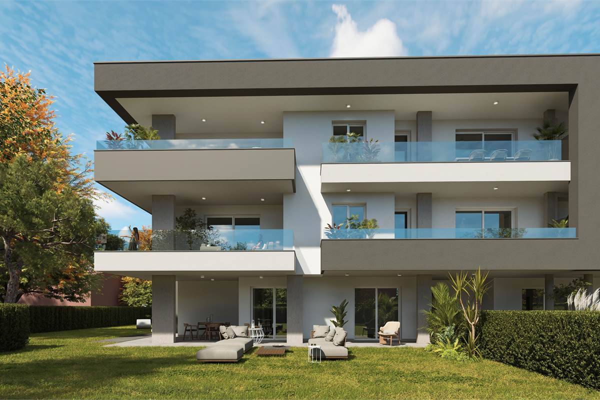 Nuovo trilocale con giardino