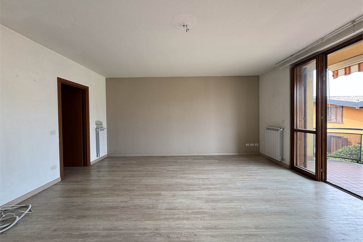 Bilocale con terrazzo e box doppio