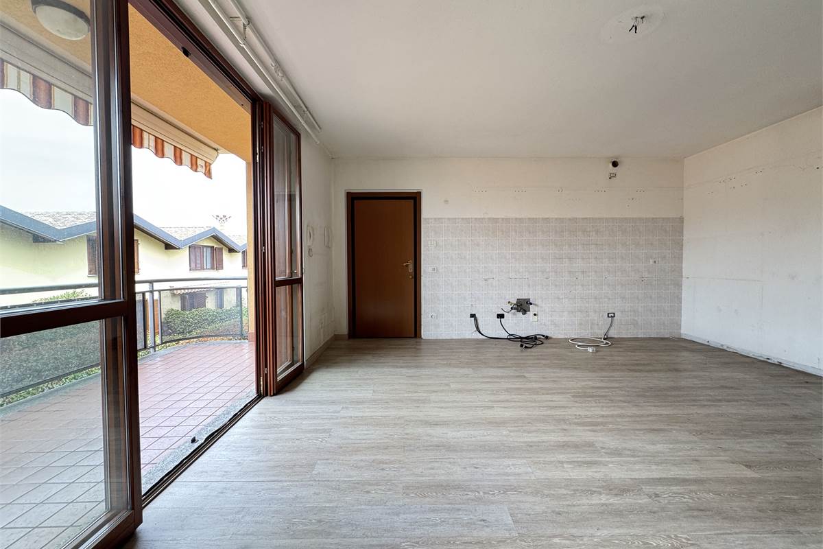 Bilocale con terrazzo e box doppio
