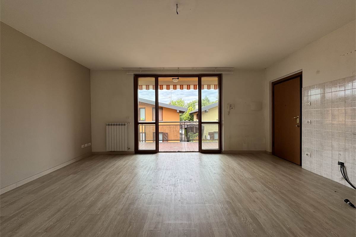 Bilocale con terrazzo e box doppio