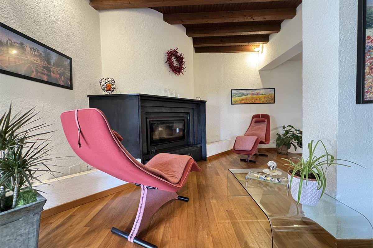 Prestigiosa villa con piscina