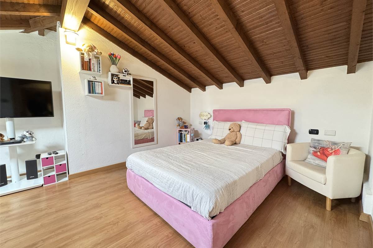 Prestigiosa villa con piscina